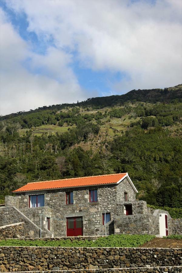 Melo'S Place Мадалена Екстер'єр фото